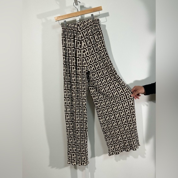 Peppermayo Monogram Logo Set โ Brown & Cream Top + Pants (Size 2) - Picture 4 of 7